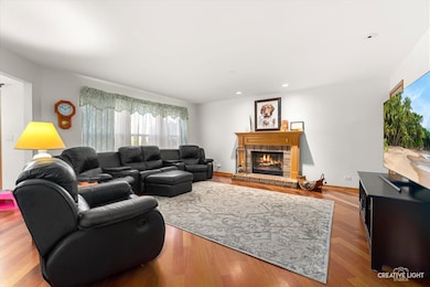 40W134 James Michener Dr unit 1, Saint Charles, IL 60175 - photo 5