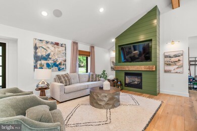 17728 Queen Elizabeth Dr, Olney, MD 20832 - photo 3