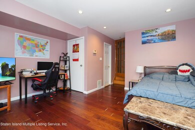 721 Correll Ave, Staten Island, NY 10309 - photo 3