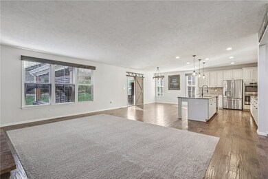 4462 Walnut Ridge Cir, McDonald, PA 15057 - photo 4