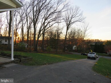 985 Hacienda Ct, Westminster, MD 21157 - photo 3