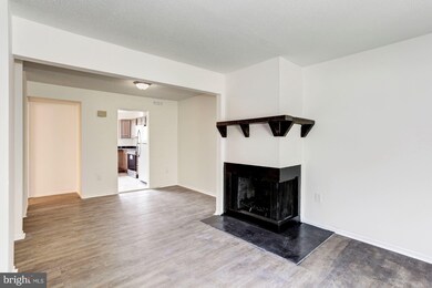 15260 Lodge Terrace, Woodbridge, VA 22191 - photo 7