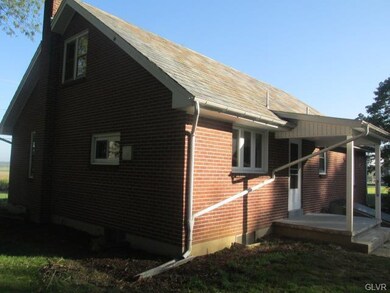 324 Front St, Alburtis, PA 18011 - photo 3