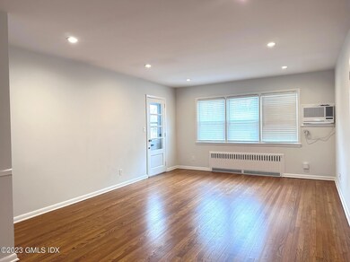 70 Bruce Park Ave unit 4, Greenwich, CT 06830 - photo 6