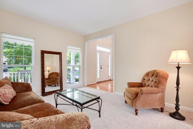 11233 Chaucers Ridge Ct, Laurel, MD 20723 - photo 4