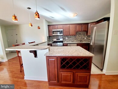 210 Victor Pkwy unit H, Annapolis, MD 21403 - photo 2