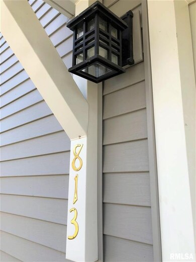 813 E 15th St, Davenport, IA 52803 - photo 2