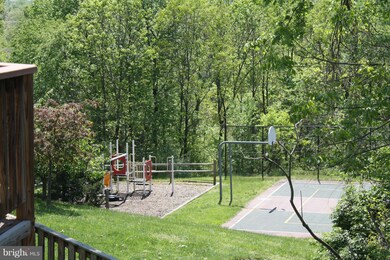 13925 Winding Ridge Ln, Centreville, VA 20121 - photo 2