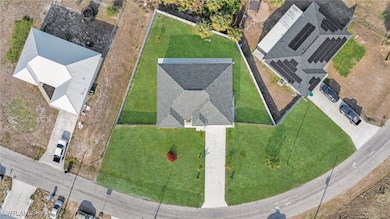 1049 Canoe Ct, Labelle, FL 33935 - photo 7