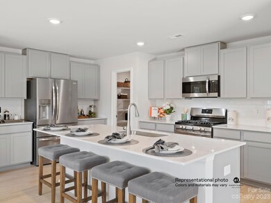 127 Brentwood Dr unit GBD 73, Statesville, NC 28625 - photo 2