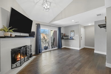 4777 Cedar Springs Rd unit 5F, Dallas, TX 75219 - photo 3