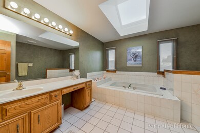 845 Cardiff Rd, Naperville, IL 60565 - photo 4