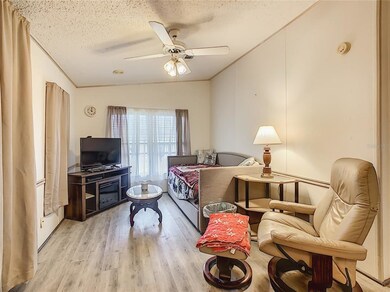 50989 Highway 27 unit 19, Davenport, FL 33897 - photo 6