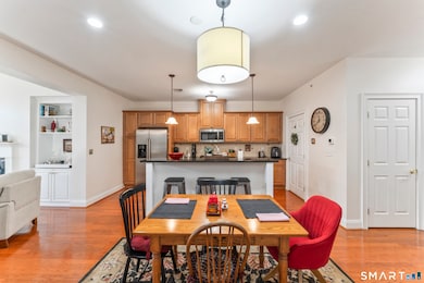 460 Heritage Rd unit 302, Southbury, CT 06488 - photo 7