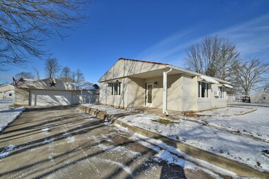 208 Oak St, Wilkinson, IN 46186 - photo 2