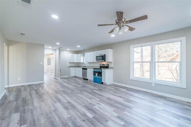 220 W Murray St, Denison, TX 75020 - photo 4