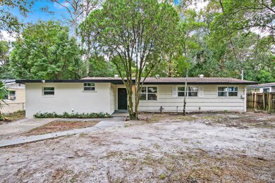 6850 Tom Thumb Dr, Jacksonville, FL 32210 - photo 2