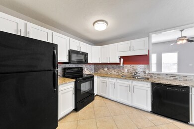 2630 Arlington St, Houston, TX 77008 - photo 7