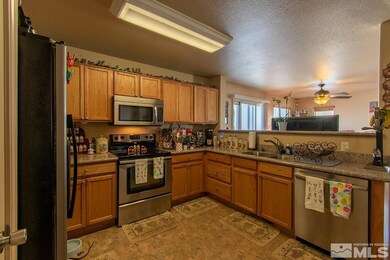 8761 Sunset Breeze Dr, Reno, NV 89506 - photo 7