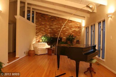 6371 Dockser Terrace, Falls Church, VA 22041 - photo 2