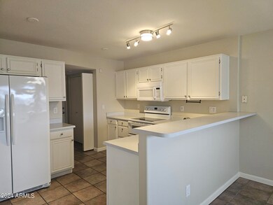 822 E Rosemonte Dr, Phoenix, AZ 85024 - photo 3