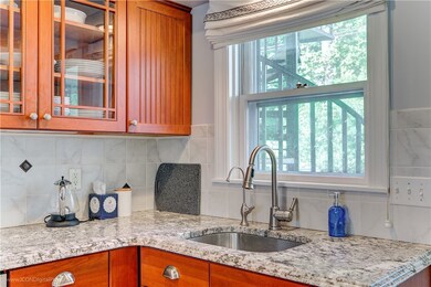 32 Catherine St unit B, Newport, RI 02840 - photo 6