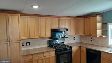 14 Red Cliff Village Ln, Upper Black Eddy, PA 18972 - photo 5