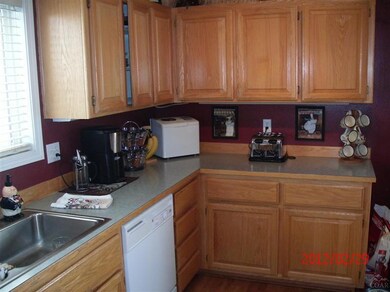 2929 SW Volcano Cir, Redmond, OR 97756 - photo 4