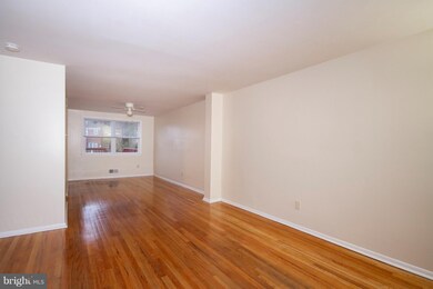 1022 Foxridge Ln, Essex, MD 21221 - photo 3