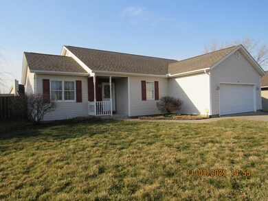 411 Chatham Rd, Circleville, OH 43113 - photo 2