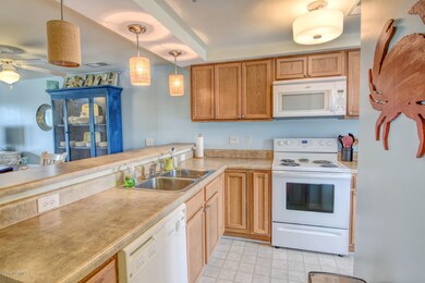 2204 Surfrider Ct B Kure Beach-large-004