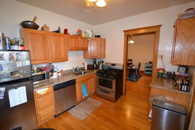 4846 N Bell Ave, Chicago, IL 60625 - photo 2