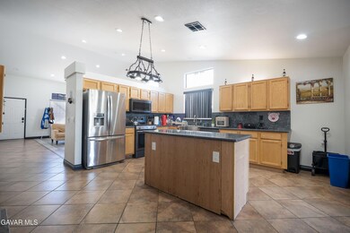 1259 Cheetah Way, Palmdale, CA 93551 - photo 6