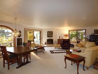 1350 NW Prospect Ave, Grants Pass, OR 97526 - photo 2