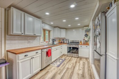 75 Brook Rd, Lancaster, NH 03584 - photo 6