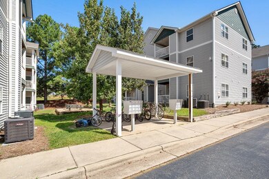 1430 Collegeview Ave unit 303, Raleigh, NC 27606 - photo 3