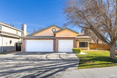 43618 Easy St-3