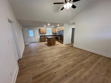 909 Alberta Dr, Bowling Green, KY 42101 - photo 2