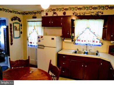 427 W Wyomissing Blvd, Reading, PA 19609 - photo 7