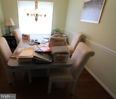 15108 Dufief Dr, North Potomac, MD 20878 - photo 3