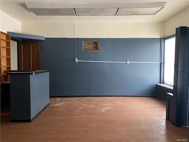 547 19th St, Niagara Falls, NY 14301 - photo 5