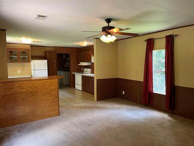 109 Fontaine Cir, Crawfordville, FL 32327 - photo 3