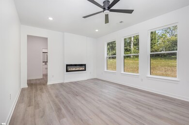 113 Charles St, Easley, SC 29640 - photo 4