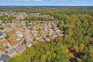 23 Shefleys Rd, Simpsonville, SC 29680 - photo 7