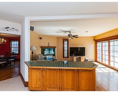 1405 Quincy Shore Dr, Quincy, MA 02169 - photo 5