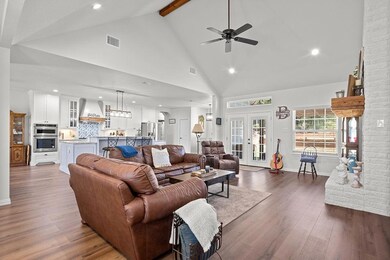 300 N Saddle Spur Ct, Weatherford, TX 76087 - photo 7