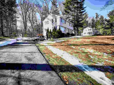 14 Birchwood Dr, Derry, NH 03038 - photo 2