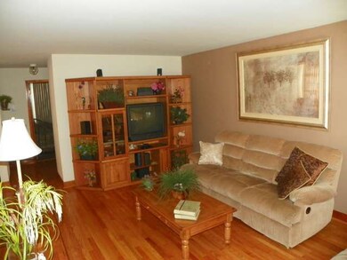 4532 Hirschberg Ave, Schiller Park, IL 60176 - photo 2