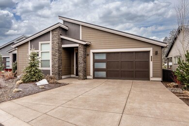 2595 NW Rippling River Ct, Bend, OR 97703 - photo 2