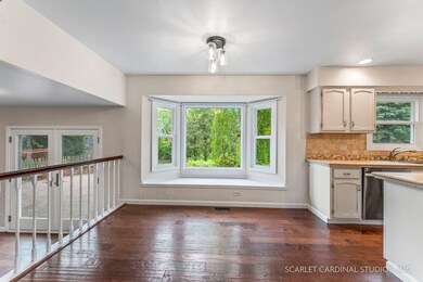 1249 Ardmore Dr, Naperville, IL 60540 - photo 5